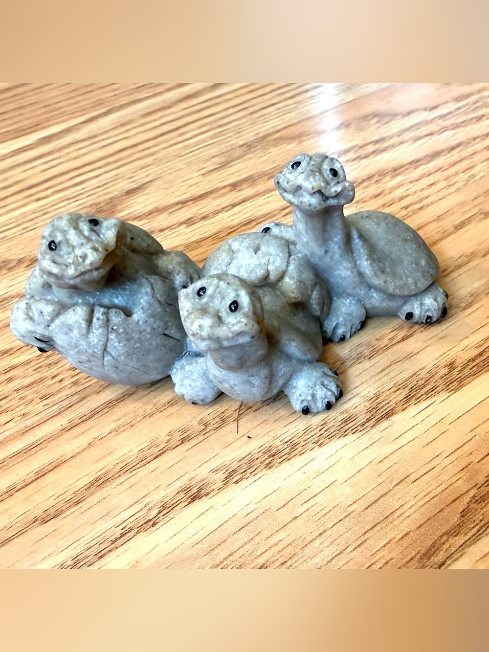 Vintage quarry critters Tres Amigos hatching turtles